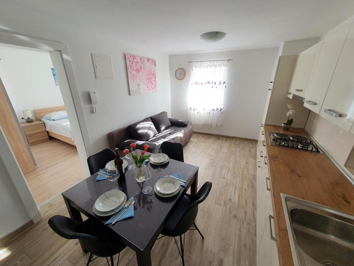 Apartaments Ukic Prvic Sepurine Exteriör bild