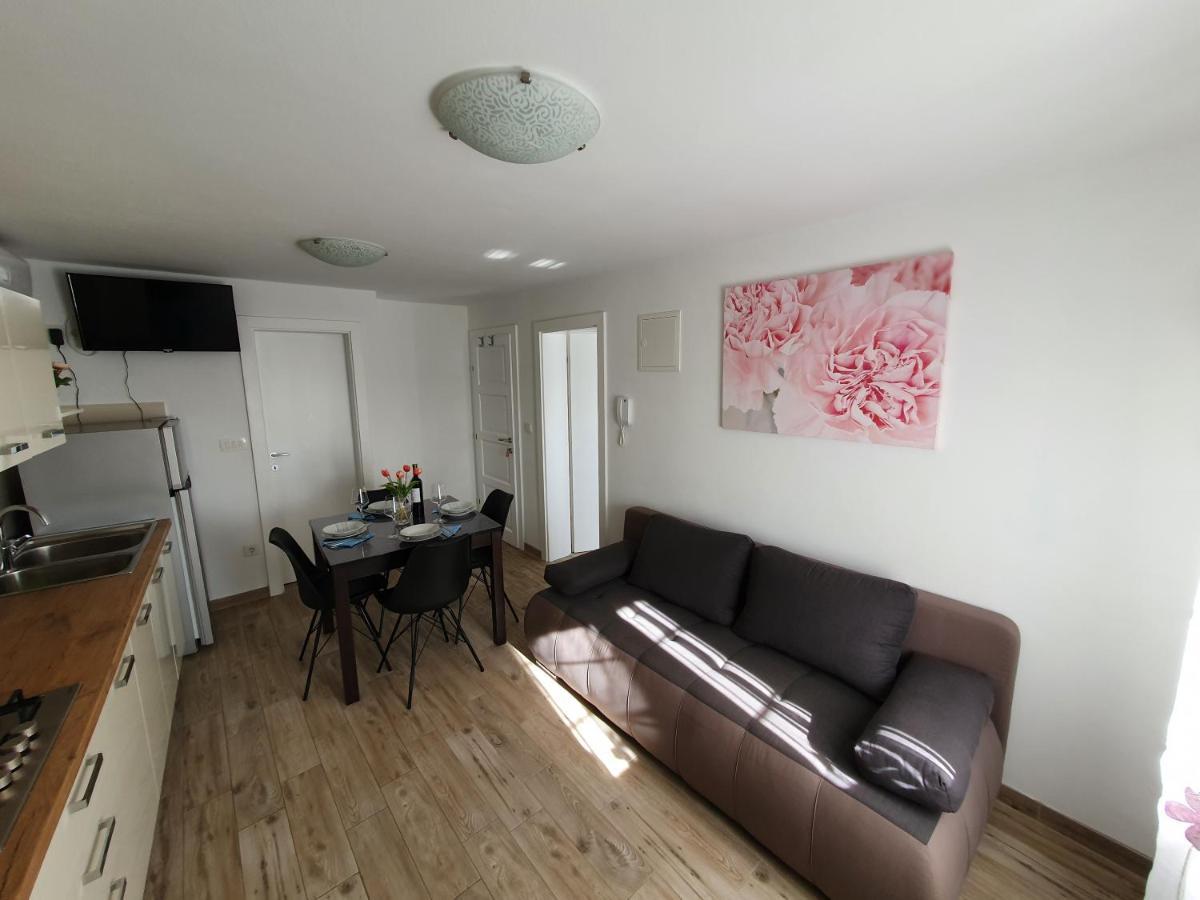 Apartaments Ukic Prvic Sepurine Exteriör bild