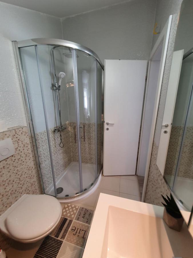 Apartaments Ukic Prvic Sepurine Exteriör bild